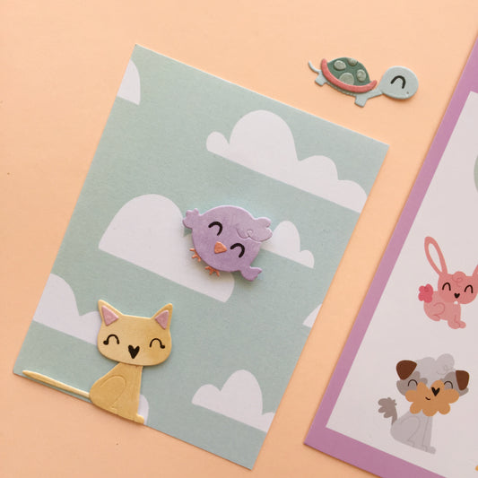PACK MASCOTAS 1 (TROQUEL + SELLO MINI EMOJIS) - COL. INFINITA - SCRAPBOOKING