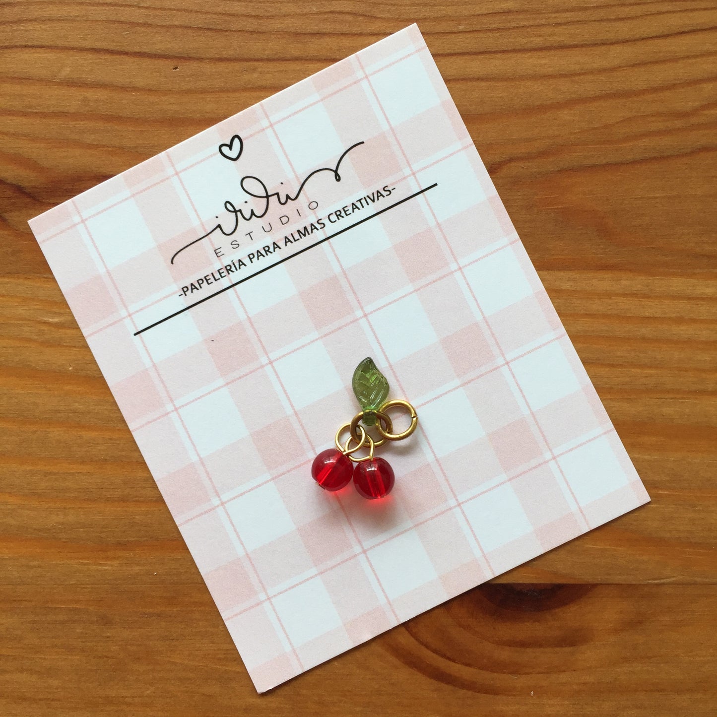 CHARM CEREZA - ADORNOS SCRAPBOOKING