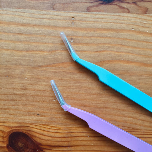 PINZA CELESTE DE PRECISIÓN PARA TROQUELES - BÁSICOS SCRAPBOOKING