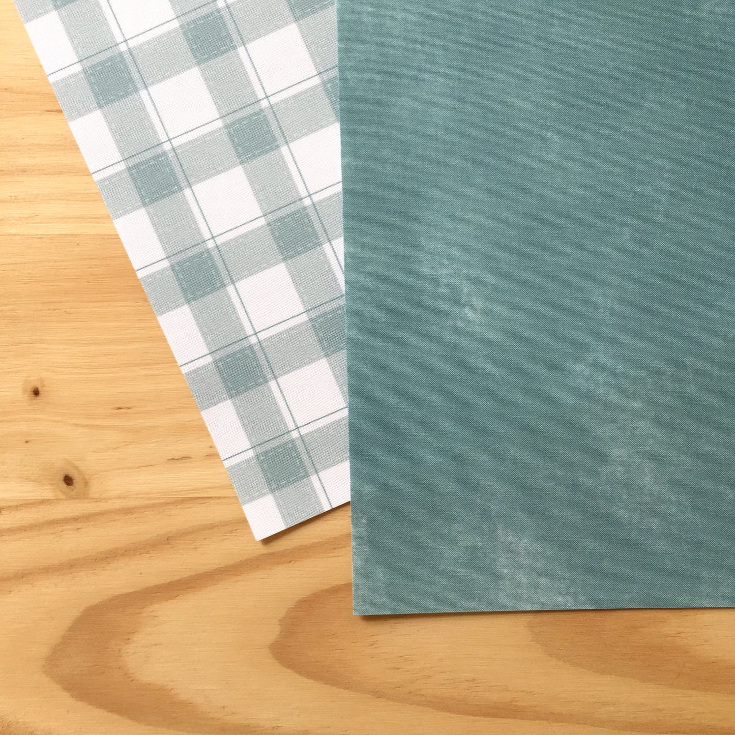 PACK 2 TELAS DE ENCUADERNAR VERDE ESMERALDA - REPO BAJO PEDIDO - SCRAPBOOKING