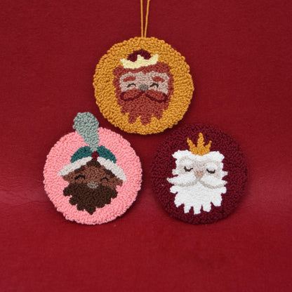 RESERVA PACK 2 KITS PUNCHI SIN AGUJA (REYES MAGOS Y NOEL) - COLEC. FRANELA - PUNCH NEEDLE - BORDADO MÁGICO