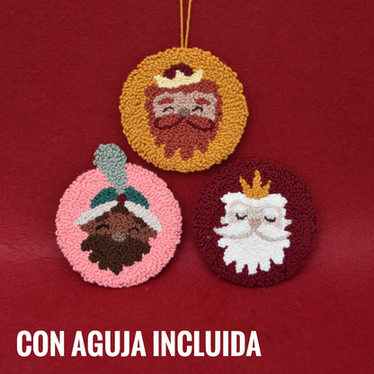 RESERVA KIT PUNCHI REYES CON AGUJA - COLEC. FRANELA - PUNCH NEEDLE - BORDADO MÁGICO