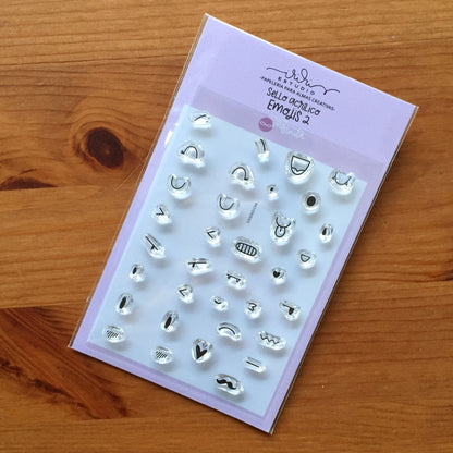 PACK GABI EMBARAZADA (2 TROQUELES + SELLO EMOJIS2) - COL. INFINITA - SCRAPBOOKING