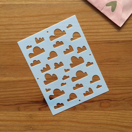 MINI STENCIL NUBES - EXCLUSIVO SCRAPLENDARIO 2025 -SCRAPBOOKING