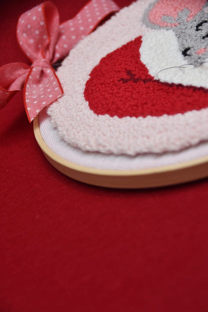 RESERVA TALLER CON IOANA DE PUNCH NEEDLE - TURRÓN NOEL CON PUNCH NEEDLE - FERIA SCRAP, CREA Y DECORA