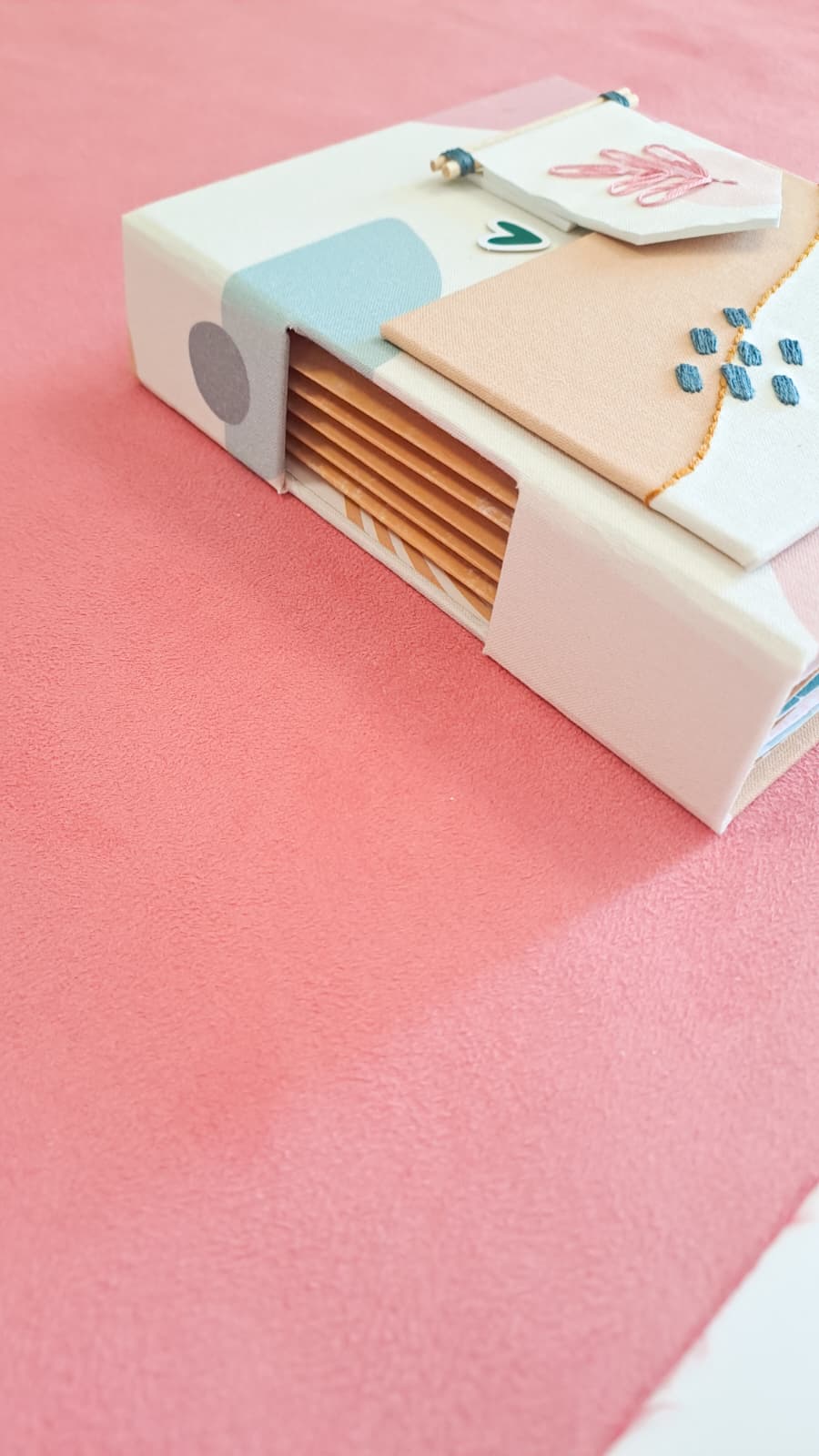 RESERVA TALLER CON ANITA DELGADO - ÁLBUM CALMA - FERIA SCRAP, CREA Y DECORA